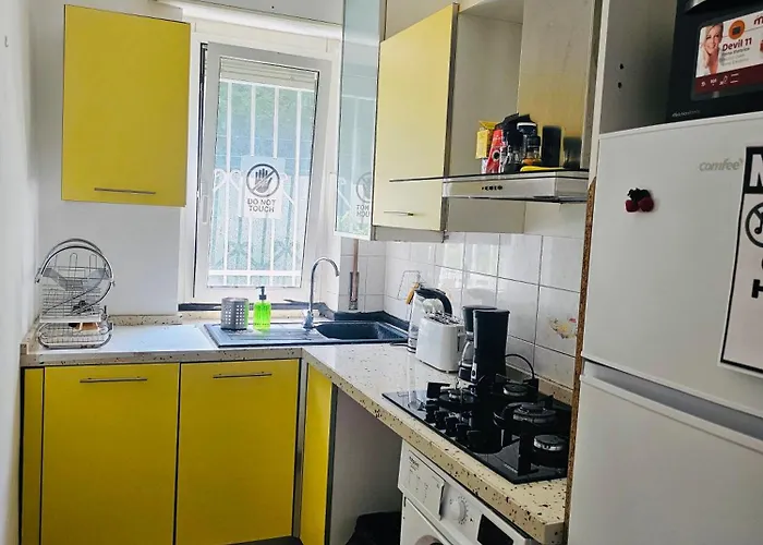 Singel Near Centrum B&B *